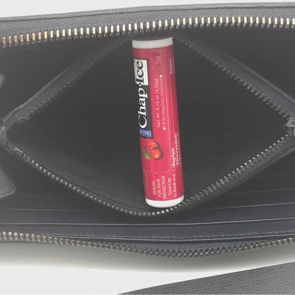 YSL   SAINT LAURENT BLACK Lshaped ROUND LONG LEATHER ZIP WALLET   EUC - Picture 11 of 14